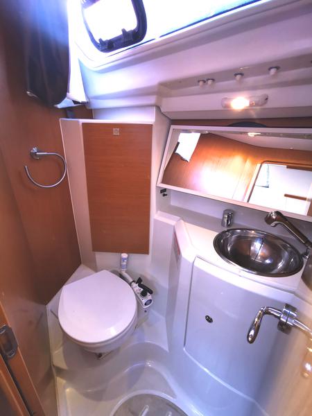 Book yachts online - sailboat - Sun Odyssey 36i - Mia - rent