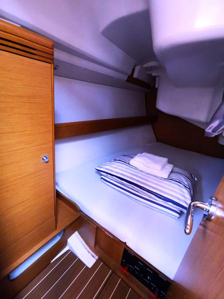 Book yachts online - sailboat - Sun Odyssey 36i - Mia - rent