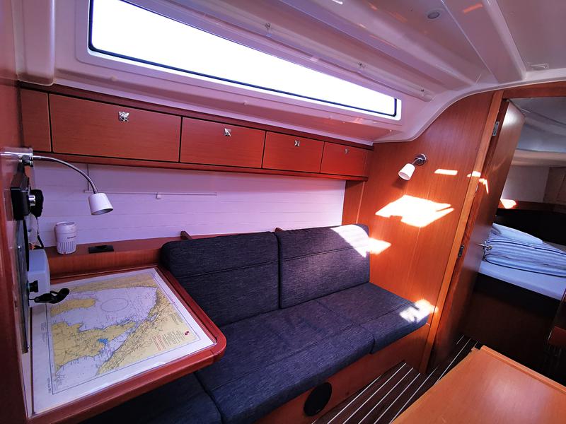 Book yachts online - sailboat - Bavaria Cruiser 37 - Maci - rent
