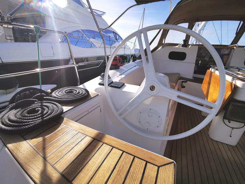 Book yachts online - sailboat - Elan 45 Impression - Baby boo - rent