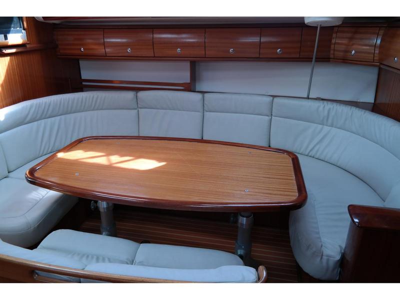 Book yachts online - sailboat - Bavaria 49 - Refit 2022 - - Monelli - rent