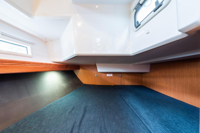 Book yachts online - sailboat - Bavaria 37 - Chnoudalo - rent