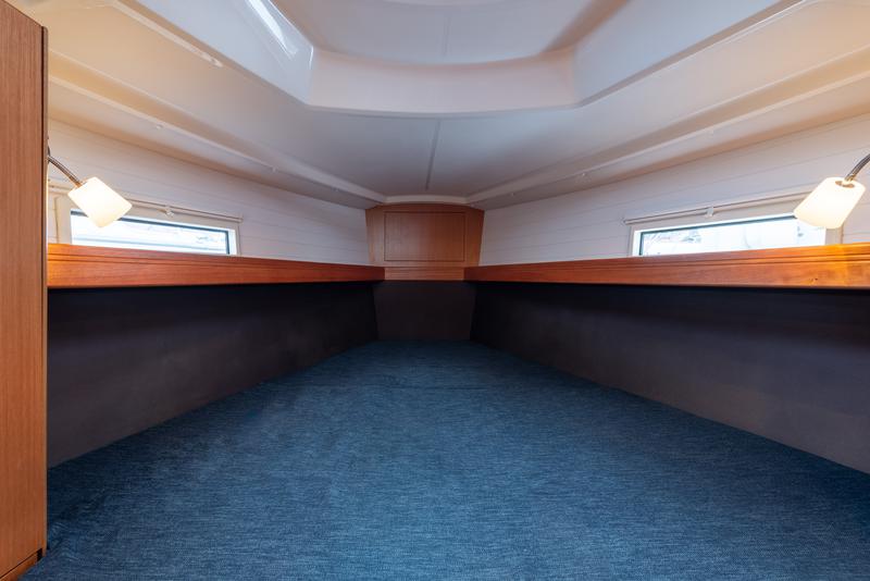Book yachts online - sailboat - Bavaria 37 - Chnoudalo - rent