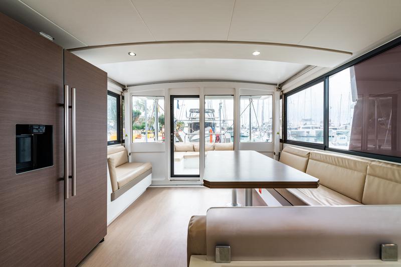 Book yachts online - catamaran - Bali 4.3 - Alba - rent
