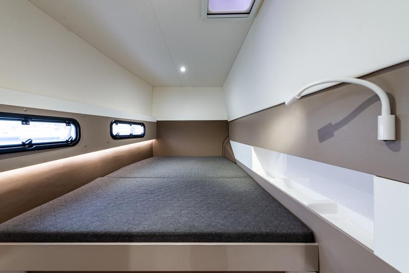 Book yachts online - catamaran - Bali 4.3 - Alba - rent