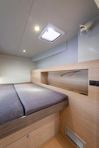 Book yachts online - catamaran - Bali 4.3 - Gatto Nero - rent