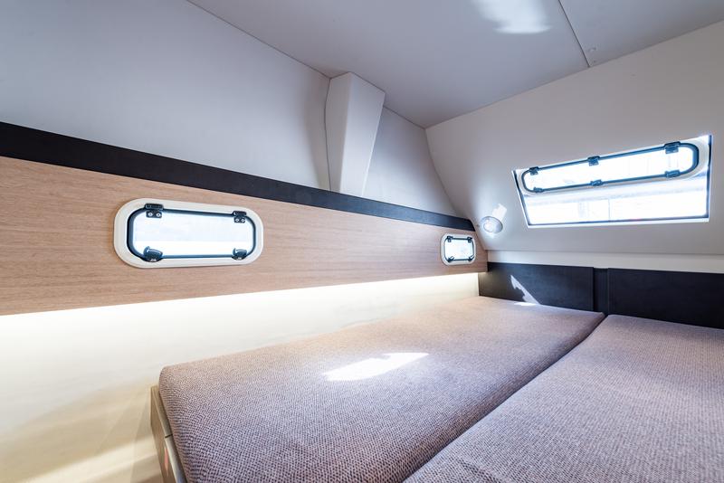 Book yachts online - catamaran - Bali 4.3 - Gatto Nero - rent