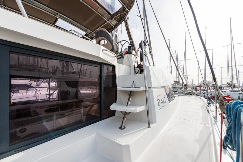 Book yachts online - catamaran - Bali 4.3 - Gatto Nero - rent