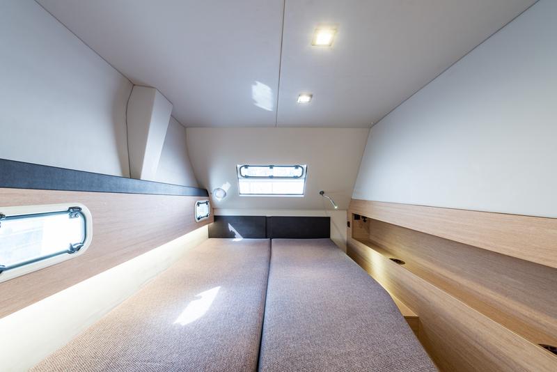 Book yachts online - catamaran - Bali 4.3 - Gatto Nero - rent