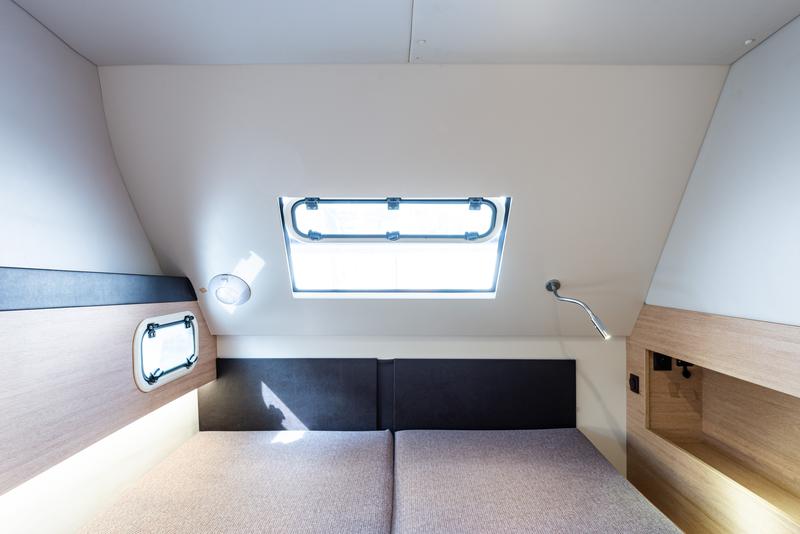 Book yachts online - catamaran - Bali 4.3 - Gatto Nero - rent