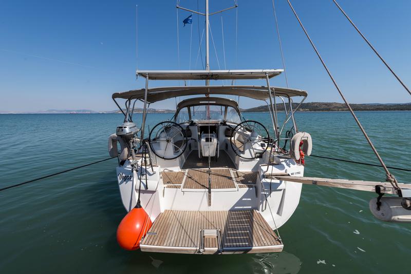 Book yachts online - sailboat - Jeanneau Sun Odyssey 469 - Vega - rent