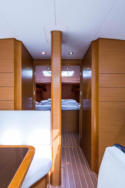Book yachts online - sailboat - Jeanneau Sun Odyssey 469 - Vega - rent