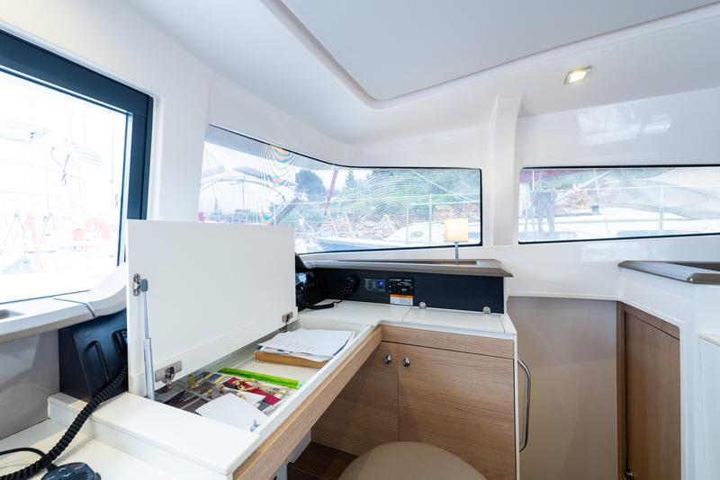 Book yachts online - catamaran - Bali 4.1 - Ramon - rent