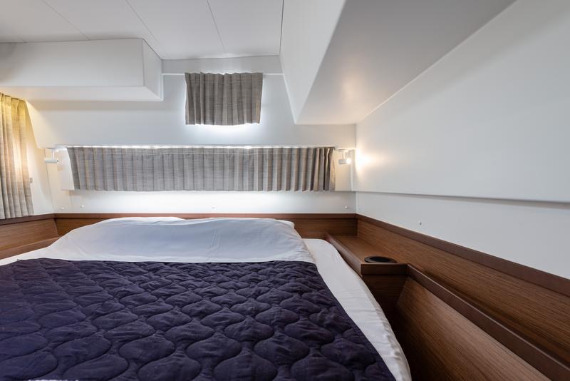 Book yachts online - catamaran - Lagoon 42 - Idal - rent