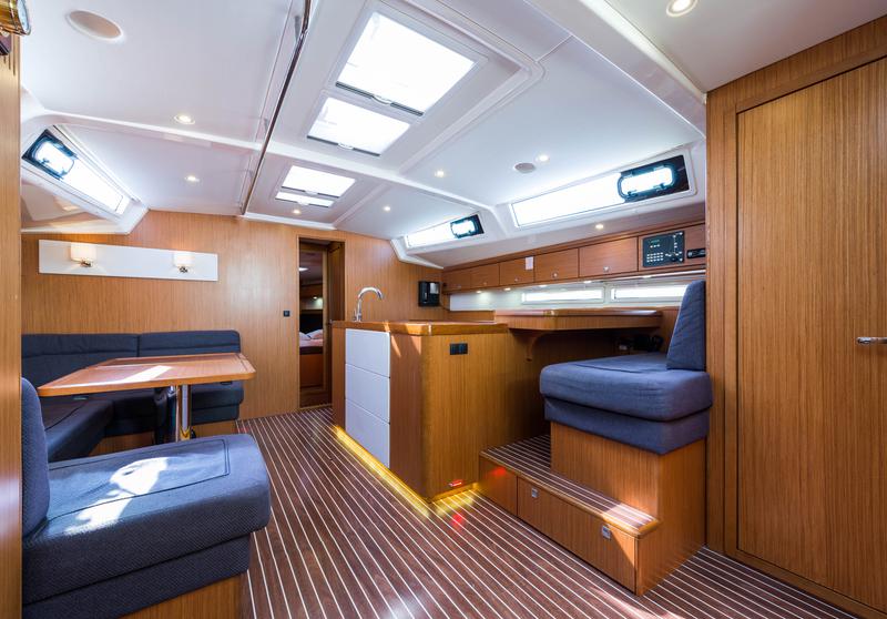 Book yachts online - sailboat - Bavaria Cruiser 56 - Breathless - rent