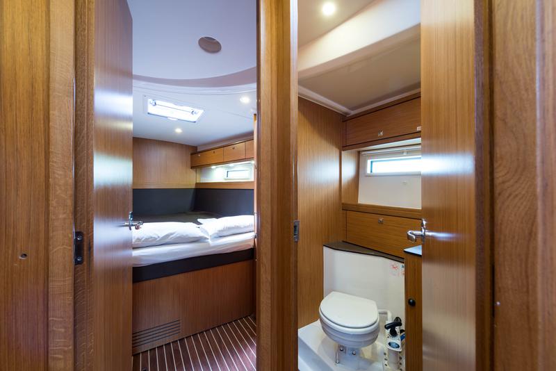 Book yachts online - sailboat - Bavaria Cruiser 56 - Breathless - rent