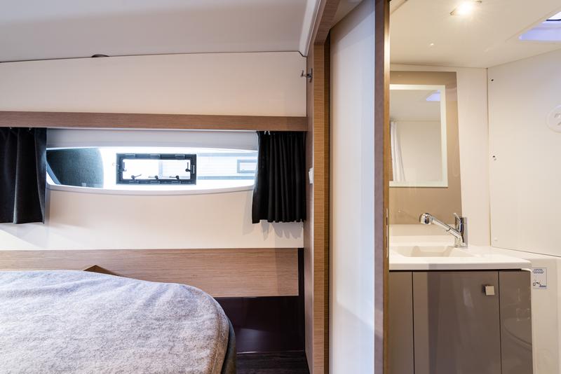 Book yachts online - catamaran - Isla 40 - Rih - rent