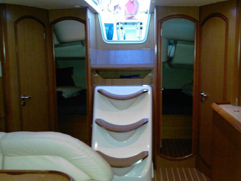 Book yachts online - sailboat - Sun Odyssey 45 - Vega  - rent