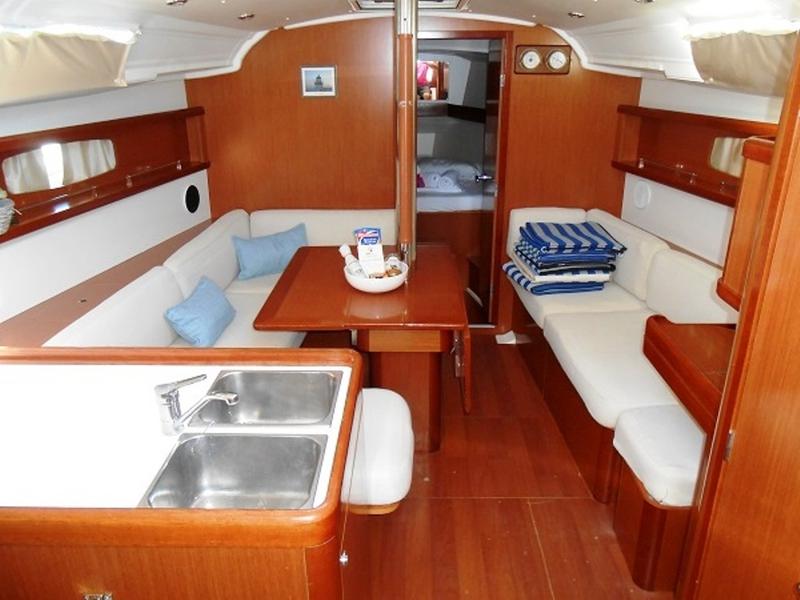 Book yachts online - sailboat - Oceanis 37 - Tamelos - rent