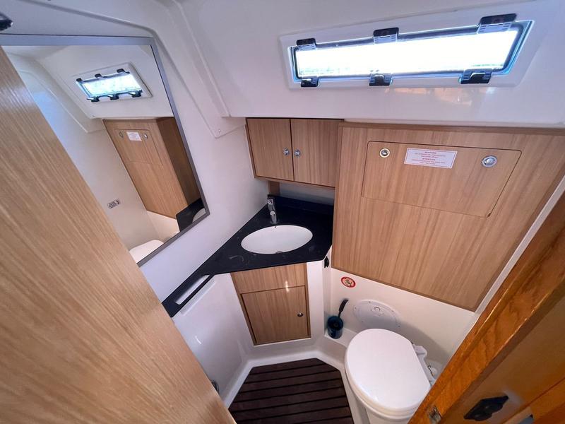 Book yachts online - sailboat - Bavaria 45 Cruiser - Arethousa - rent
