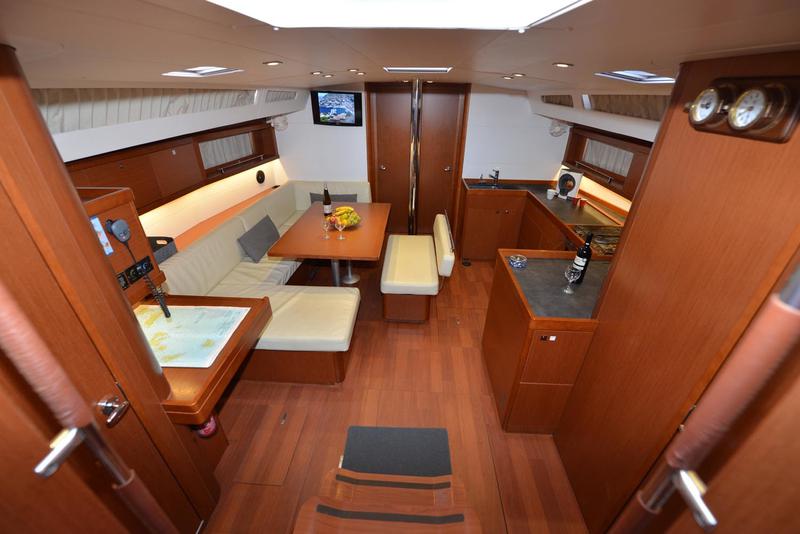 Book yachts online - sailboat - Oceanis 48 - Pherousa - rent