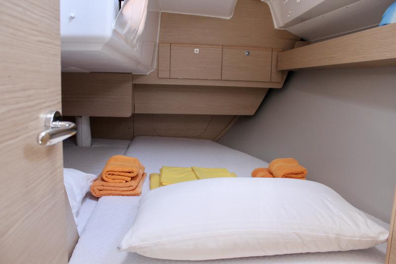 Book yachts online - sailboat - Dufour 360 Grand Large - Zion - rent