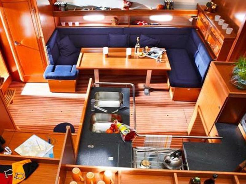 Book yachts online - sailboat - Bavaria 51 Cruiser - SY Sissi - rent