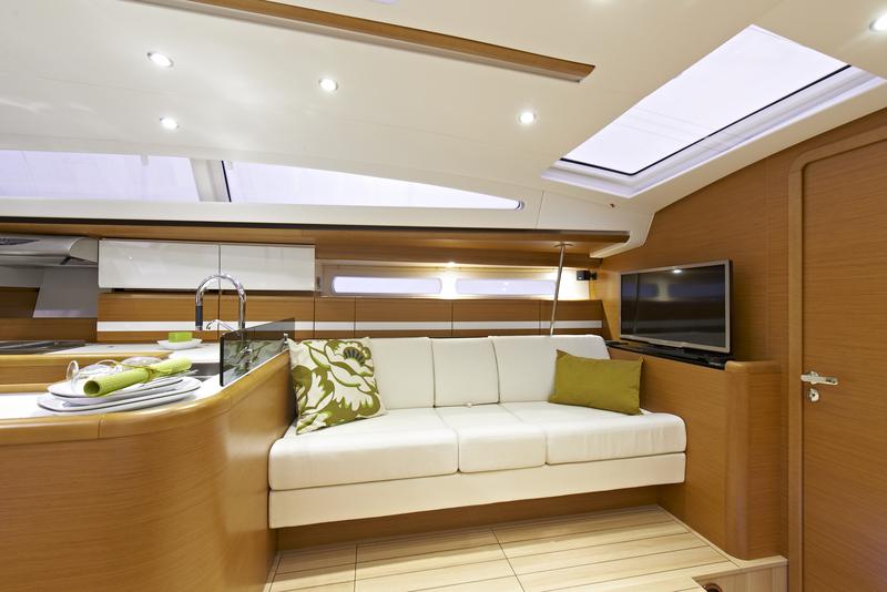 Book yachts online - sailboat - Jeanneau 57 - Seafree - rent