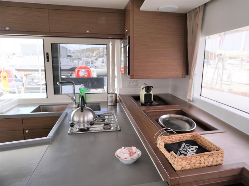 Book yachts online - catamaran - Lagoon 450 - Saga - rent