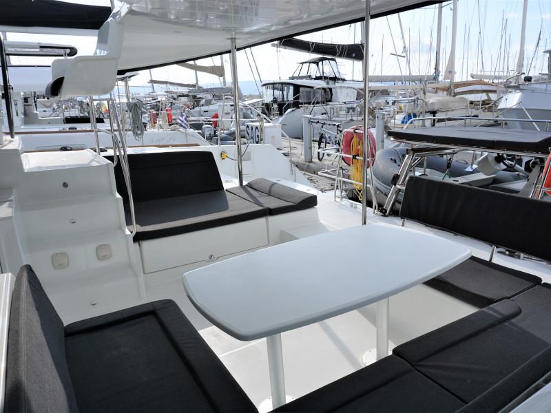 Book yachts online - catamaran - Lagoon 450 - Saga - rent