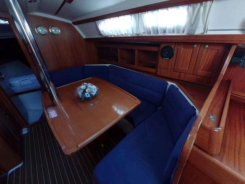 Book yachts online - sailboat - Elan 36 - VRIJES - rent