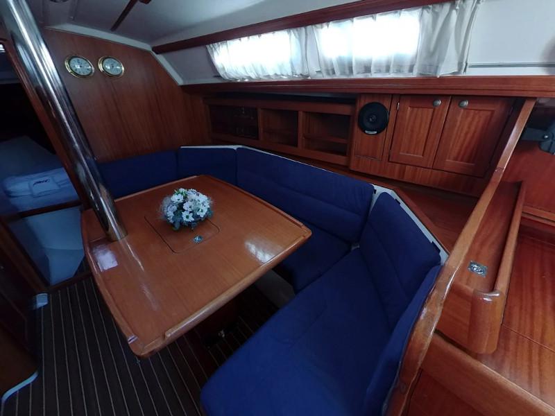 Book yachts online - sailboat - Elan 36 - SMRIKA - rent
