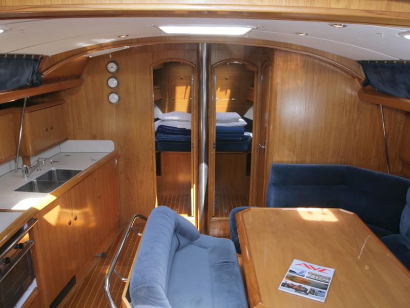 Book yachts online - sailboat - Sun Odyssey 45.2 - GOLF 1 - rent