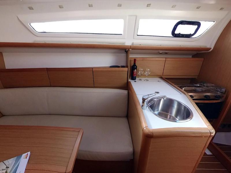 Book yachts online - sailboat - Sun Odyssey 30i - ESPRESSO II - rent