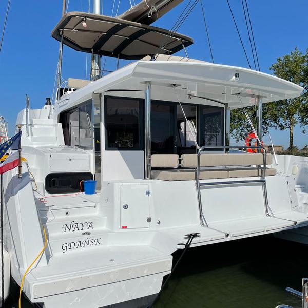 Book yachts online - catamaran - Bali 4.6 - Naya - rent