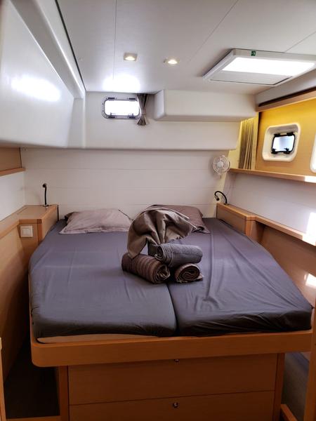 Book yachts online - catamaran - Lagoon 450 SporTop - Belle - rent