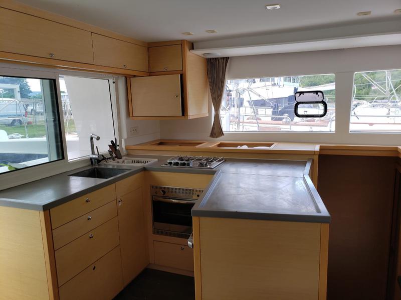 Book yachts online - catamaran - Lagoon 450 SporTop - Belle - rent