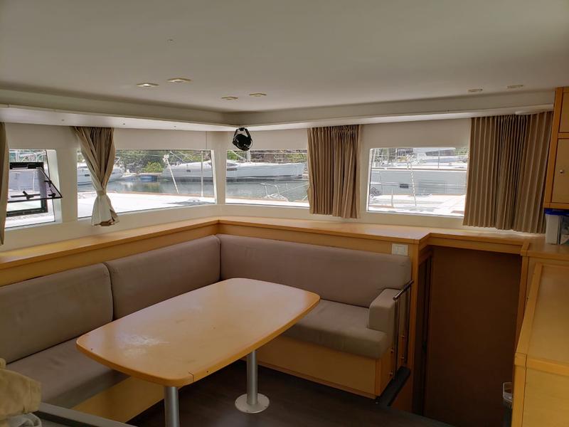 Book yachts online - catamaran - Lagoon 450 SporTop - Belle - rent