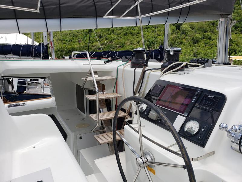 Book yachts online - catamaran - Lagoon 450 SporTop - Belle - rent