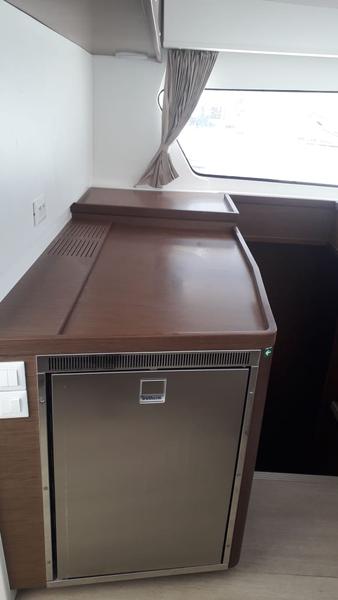 Book yachts online - catamaran - Lagoon 42 - Uiara - rent