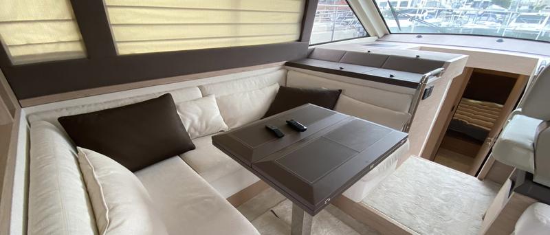 Book yachts online - motorboat - Monte Carlo 5 - Sundowner - rent