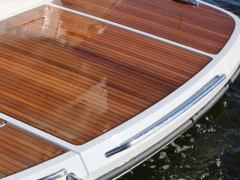 Book yachts online - motorboat - Grandezza 34 OC - BASILEIA - rent