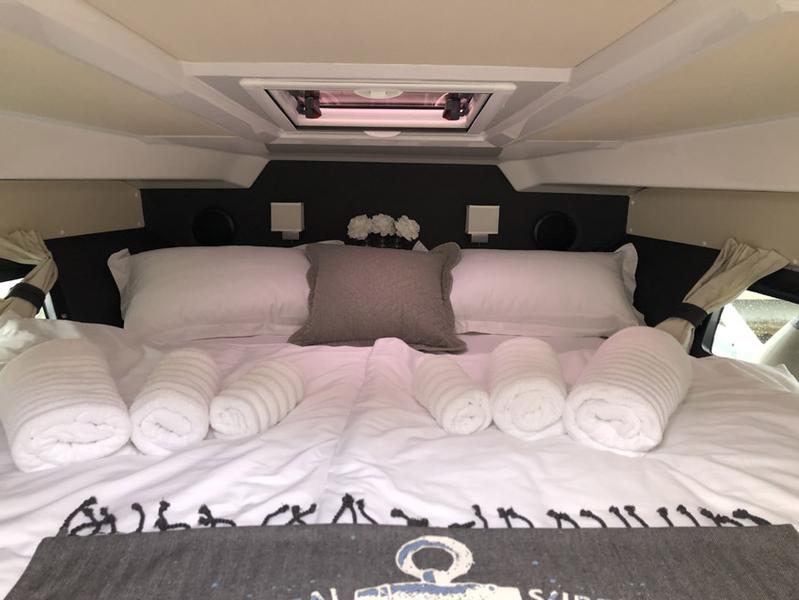 Book yachts online - motorboat - Grandezza 28 0C - BASILEIA 2 - rent