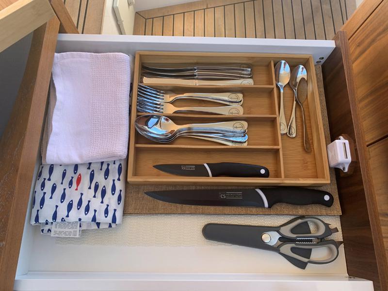 Book yachts online - motorboat - Grandezza 28 0C - BASILEIA 2 - rent