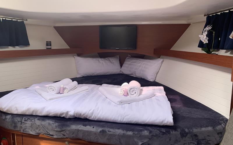 Book yachts online - motorboat - Delphia Escape 1350 - Vamia - rent