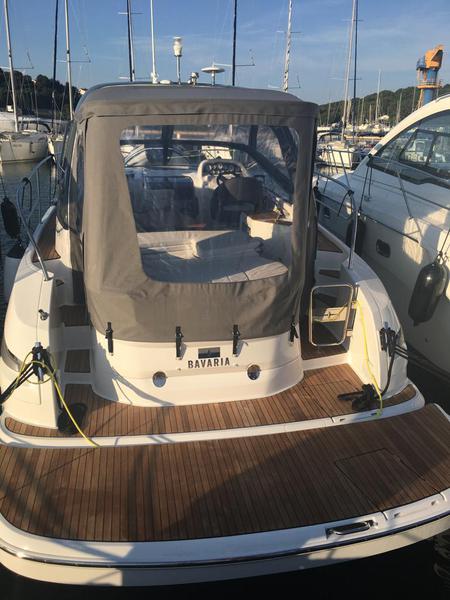 Book yachts online - motorboat - Bavaria S32 Open - MONICO - rent
