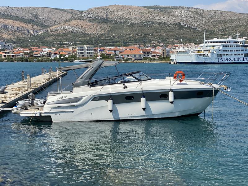 Book yachts online - motorboat - Bavaria S32 Open - MONICO - rent