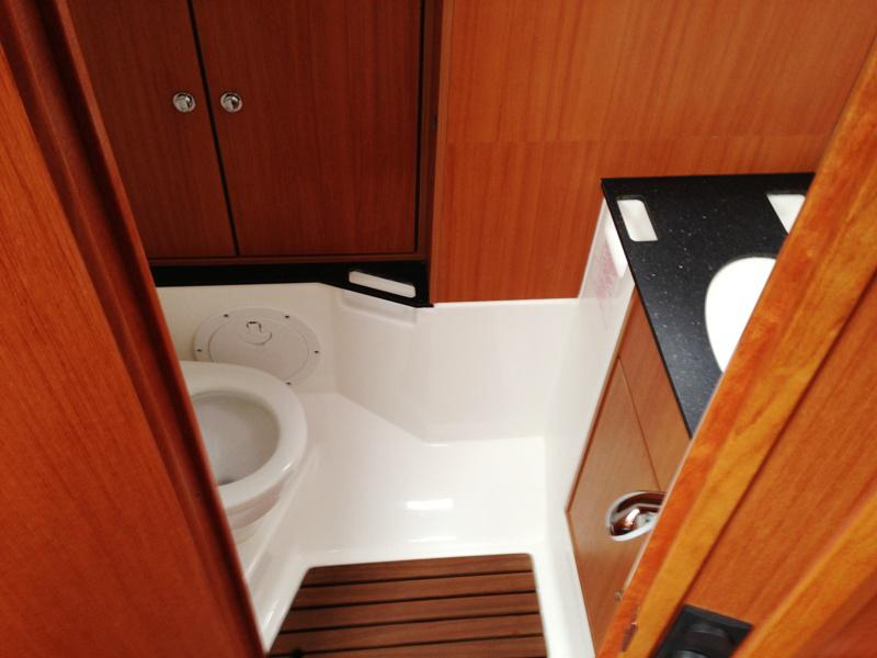 Book yachts online - sailboat - Bavaria Cruiser 36 - Ifigenia - rent