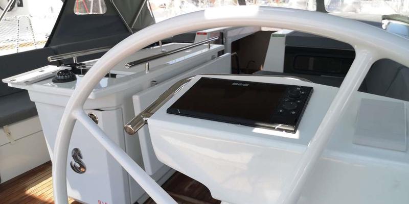 Book yachts online - sailboat - Oceanis 51.1/ 3 cabins - owner's version - Okeanos - rent
