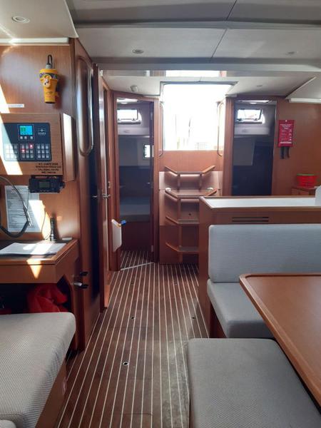 Book yachts online - sailboat - Bavaria C45 - Carpe Diem - rent